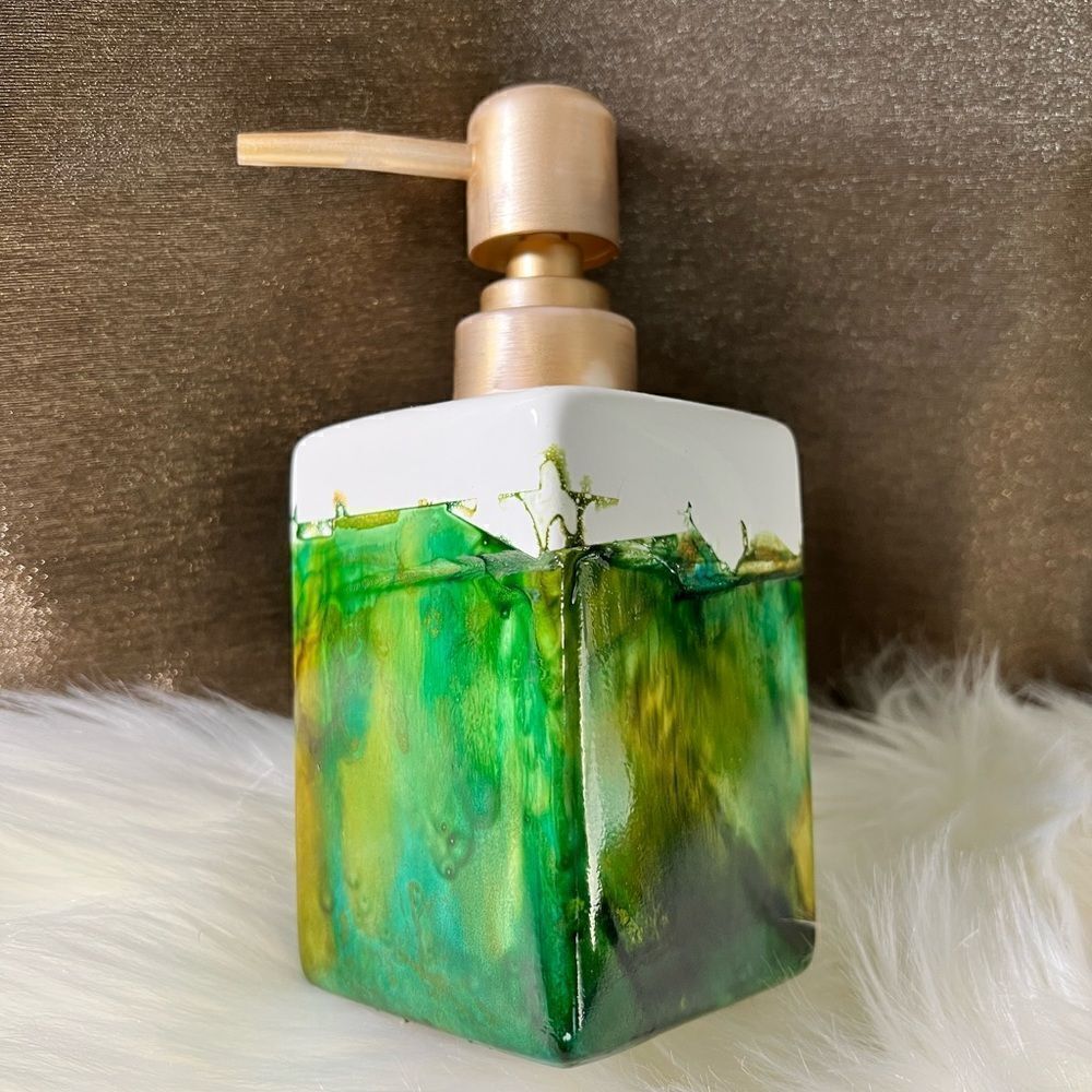 HANDCRAFTED Soap/Lotion Dispenser - Picture 4 of 7